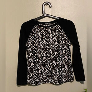 Miss Behave Girls 3/4 sleeve animal print / solid knit top. Size 14/16(?)